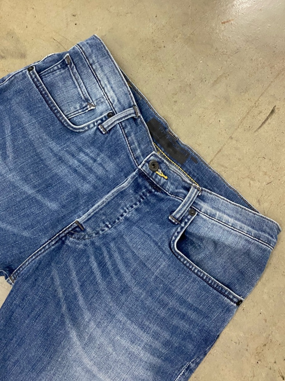Levi’s Jorts - Picture 4 of 6